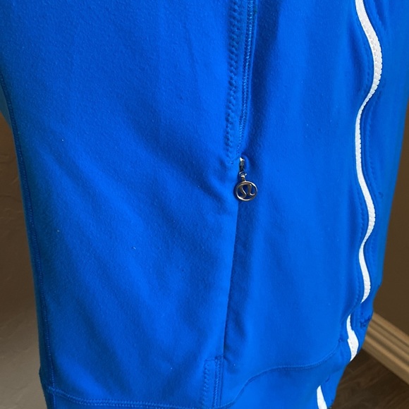 *Reworked* Lululemon Daily Yoga Jacket Beaming Blue/Classic Stripe Size 10 - Picture 3 of 14
